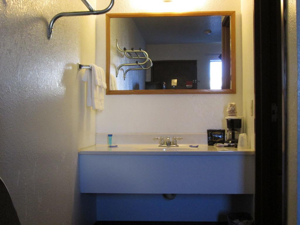 Motel 10 ลอร์ดสเบิร์ก ห้อง รูปภาพ